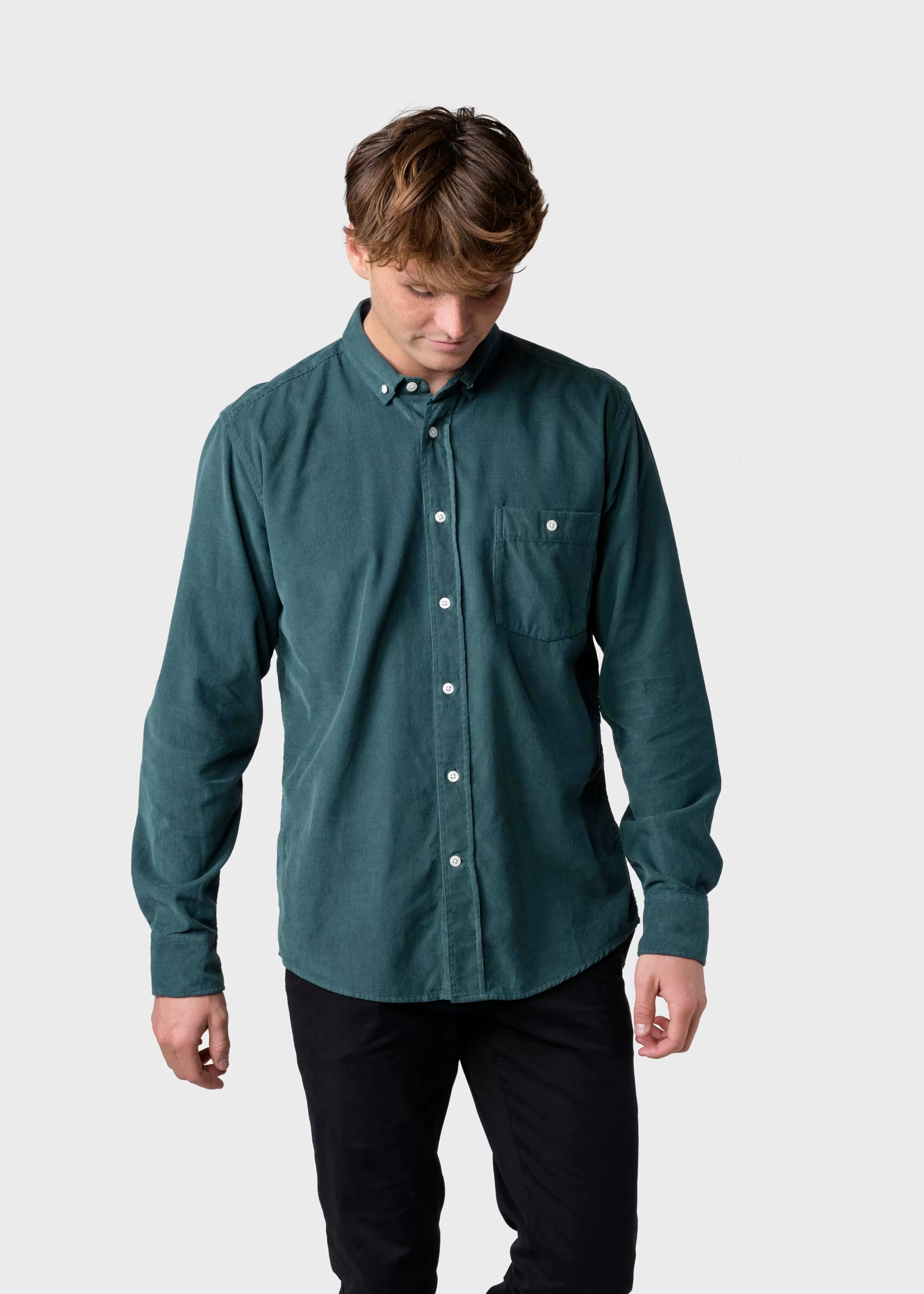 Klitmoller Collective Shirts*Benjamin corduroy shirt - Moss Green