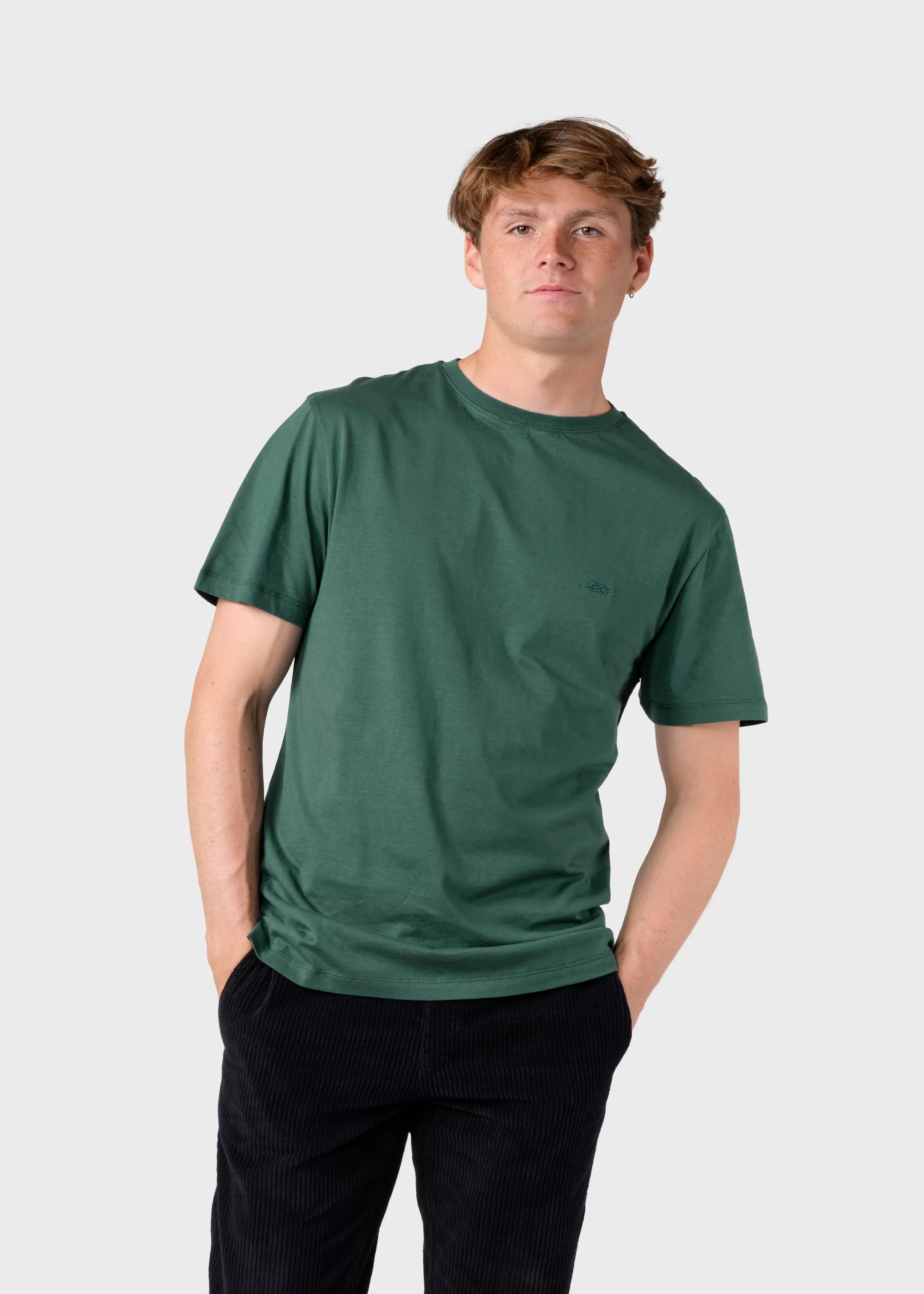 Klitmoller Collective T-shirts*Felix tee - Moss Green