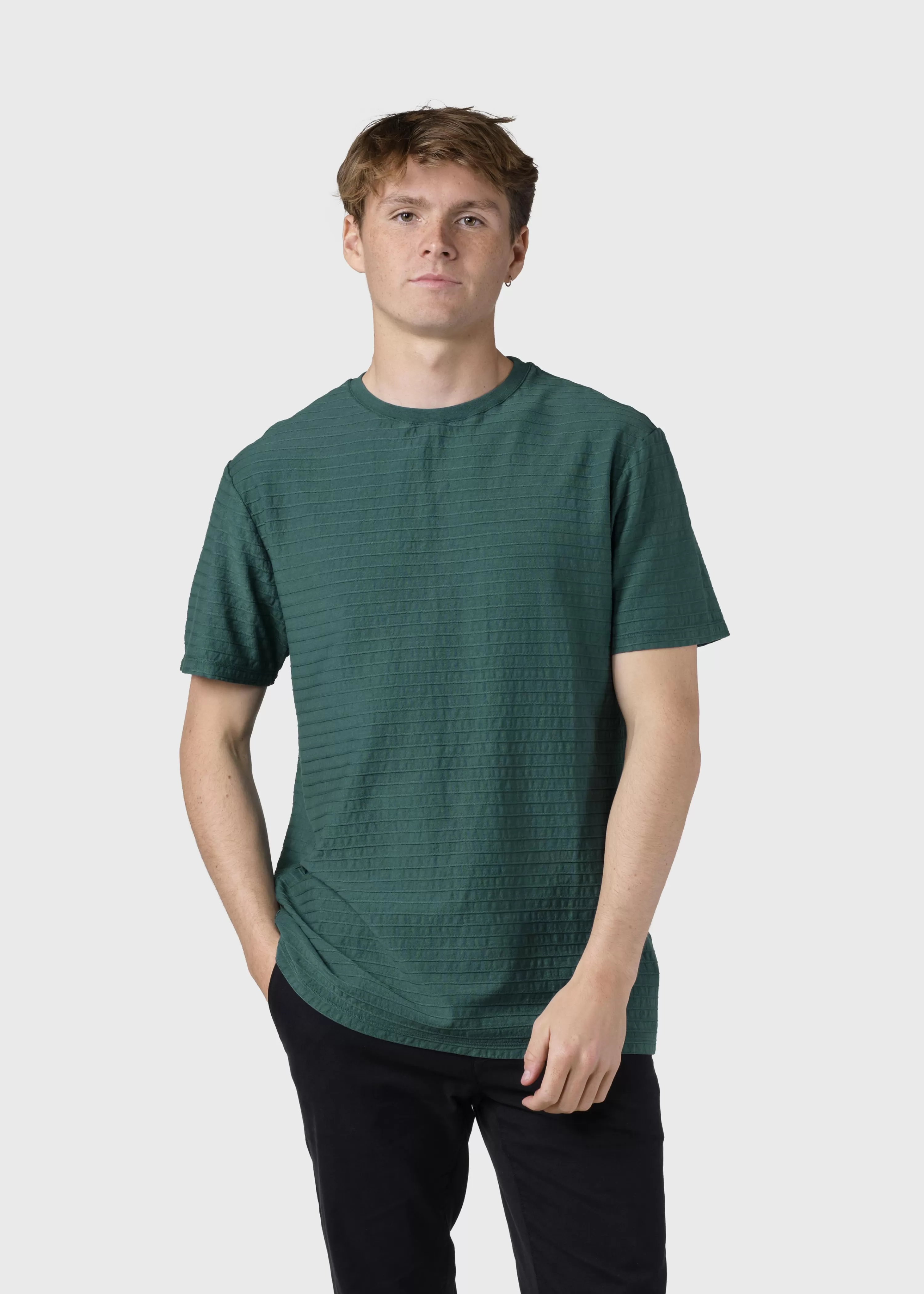 Klitmoller Collective T-shirts*Lauge tee - Moss Green