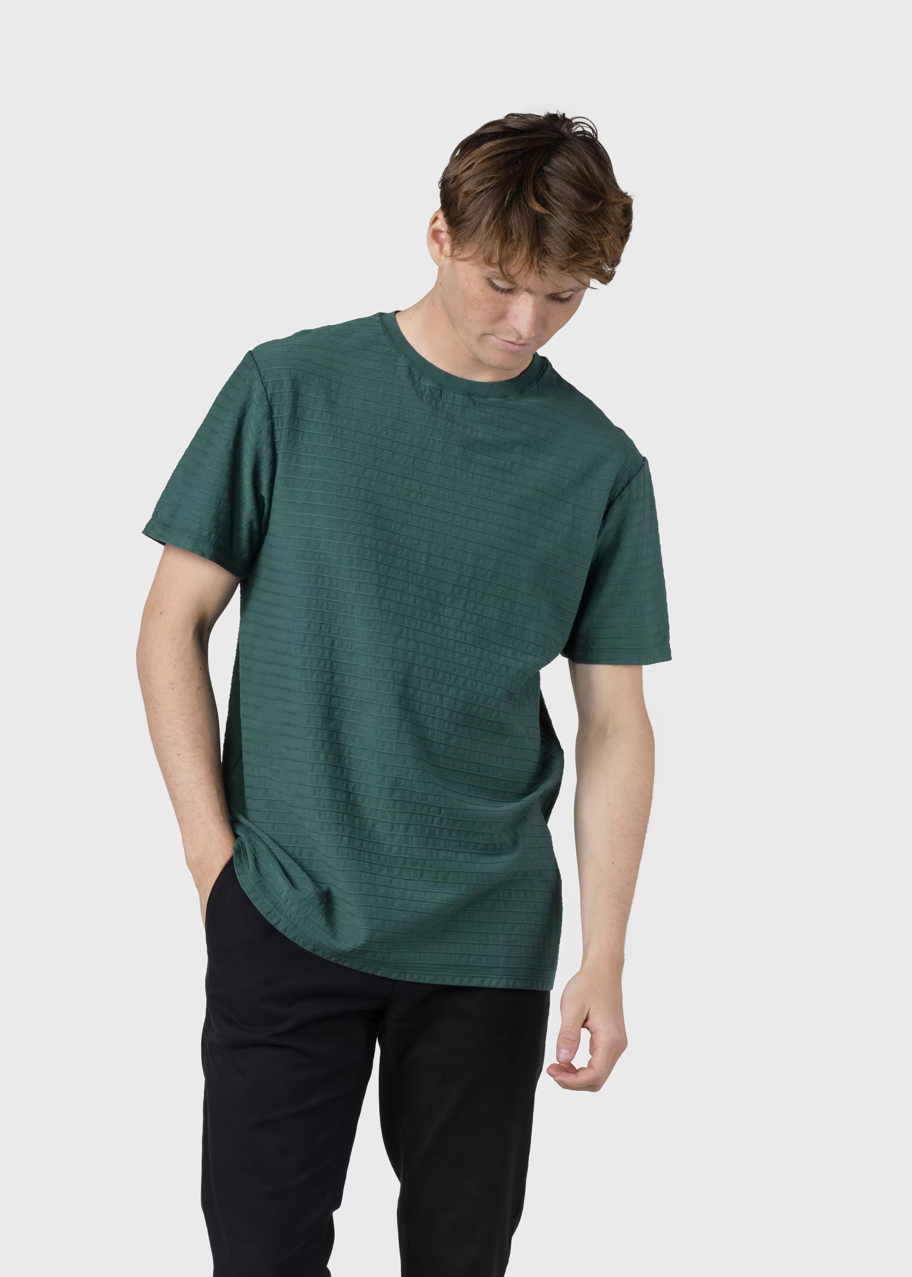 Klitmoller Collective T-shirts*Lauge tee - Moss Green