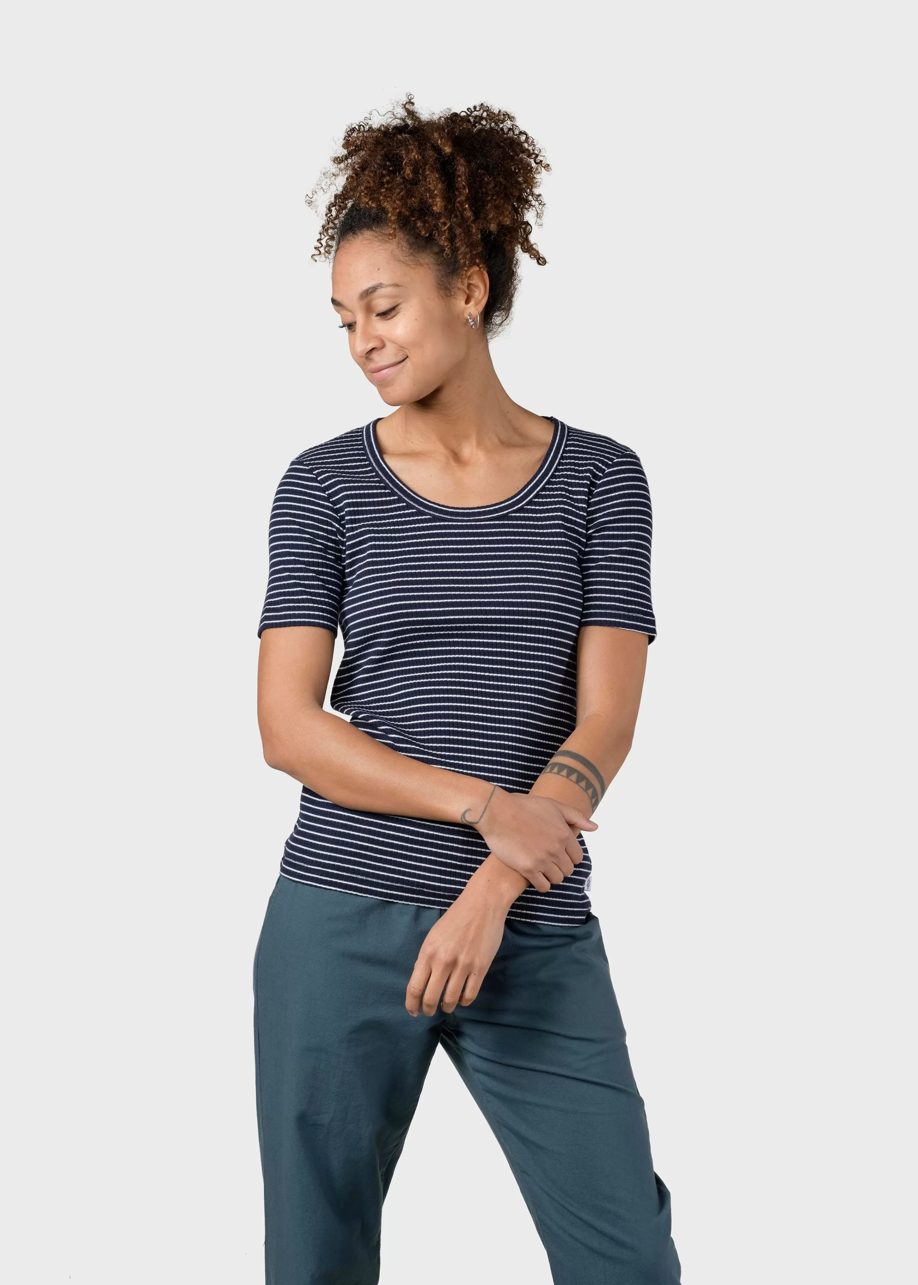 Klitmoller Collective Tees & Tops*Rib tee stripes - Navy/cream