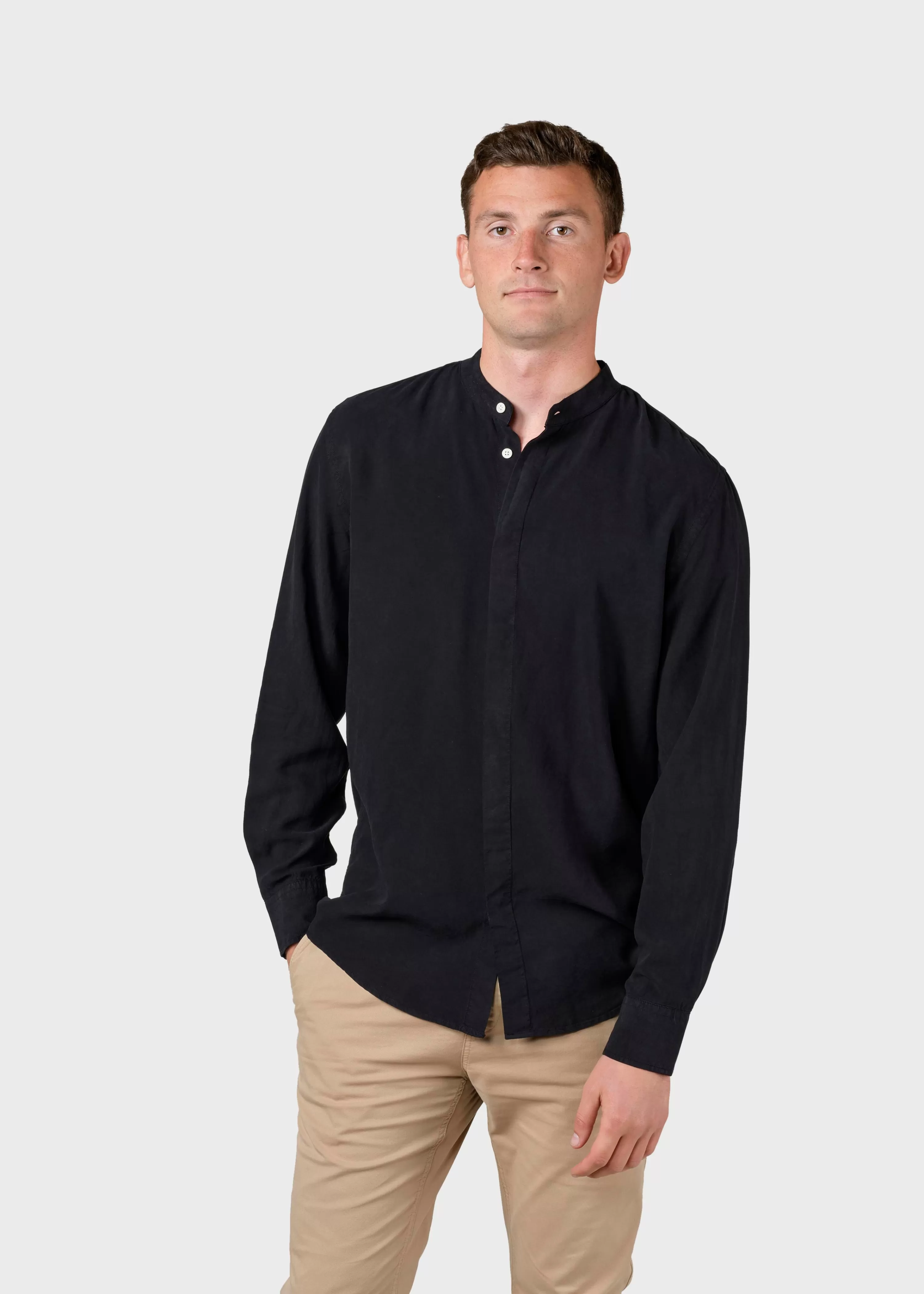 Klitmoller Collective Shirts*Simon lyocell shirt - Black