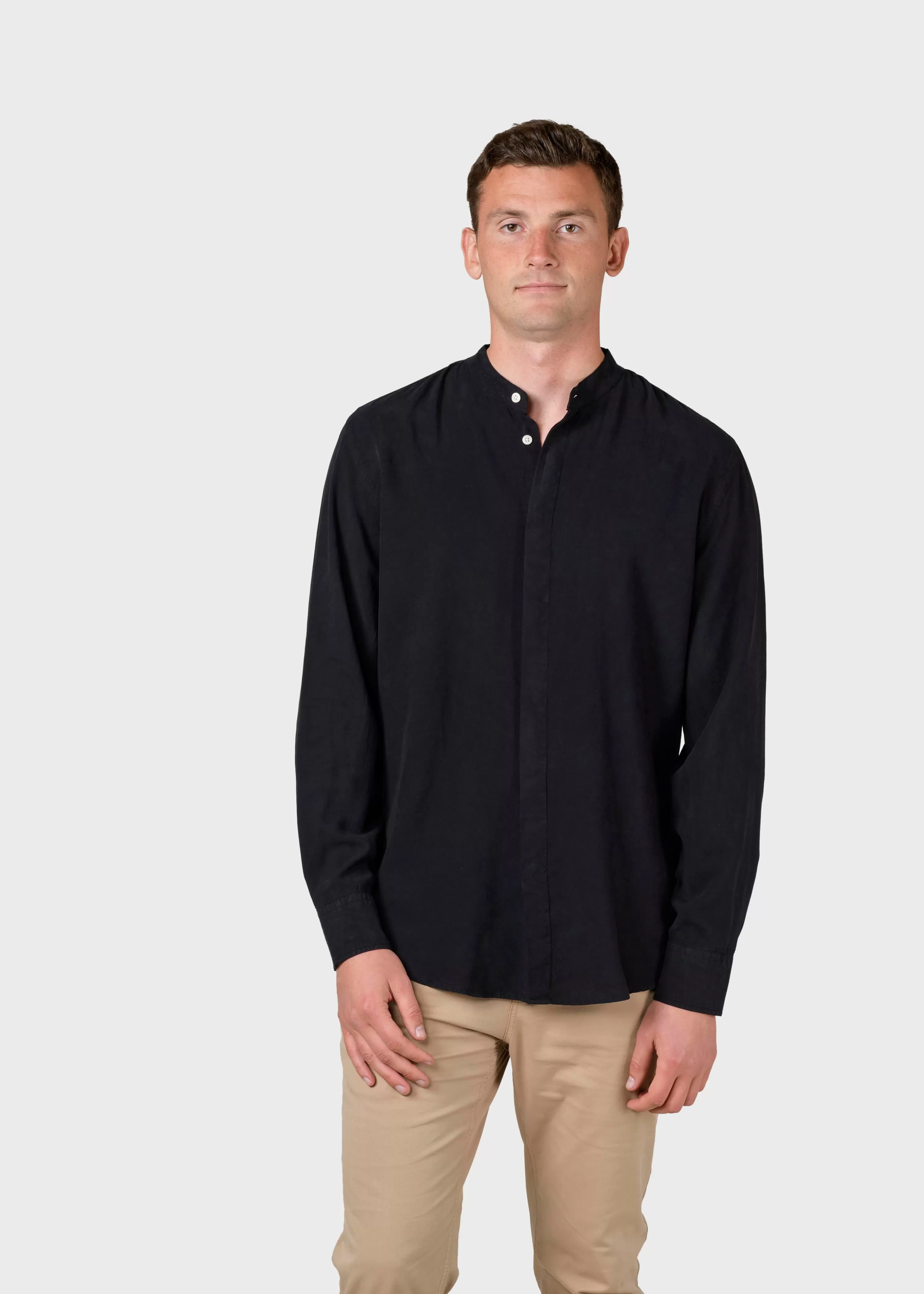 Klitmoller Collective Shirts*Simon lyocell shirt - Black